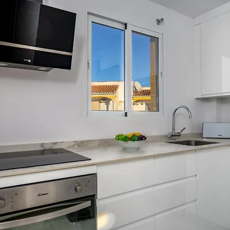 Apartment Miraflores Family With Pool By Costarentals - Ref 146
