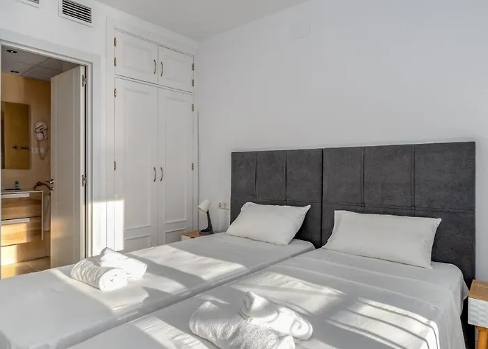 Miraflores With Pool By Costarentals - Ref 146 Sitio de Calahonda